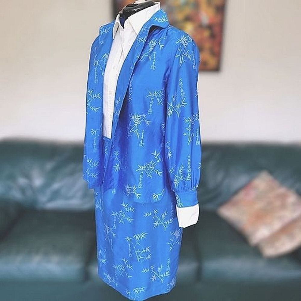 Vtg raw silk blue bamboo print skirt set